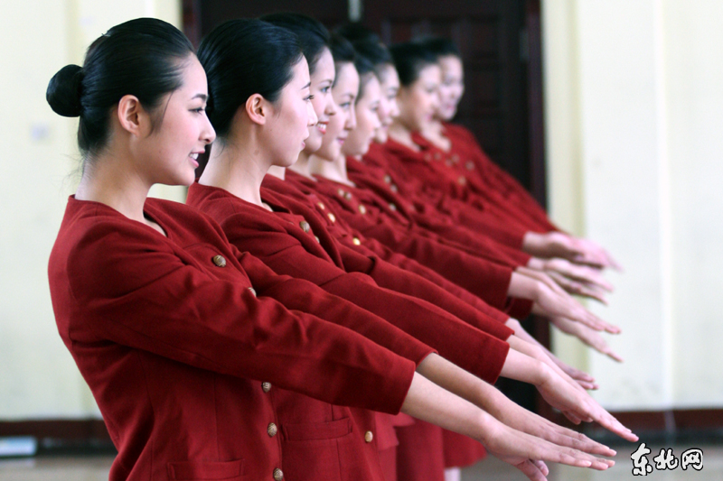 祥鹏航空空姐服装图片