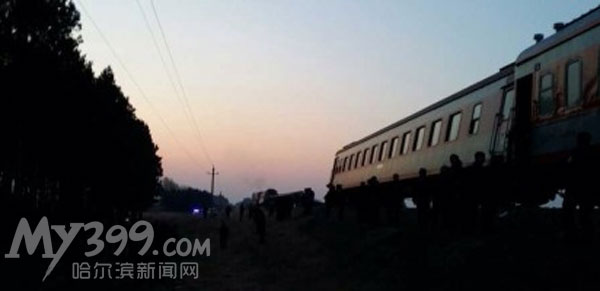 黑河至哈尔滨K7034次旅客列车发生脱线事故 