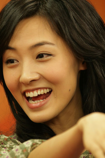 女星素颜照:刘诗诗黑眼圈许晴冻龄郑罗茜底子好