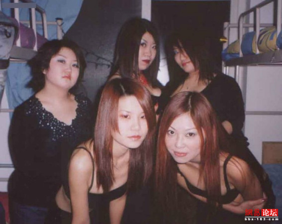 慎点!女生宿舍混乱实拍 奔放程度不比日本差(图)