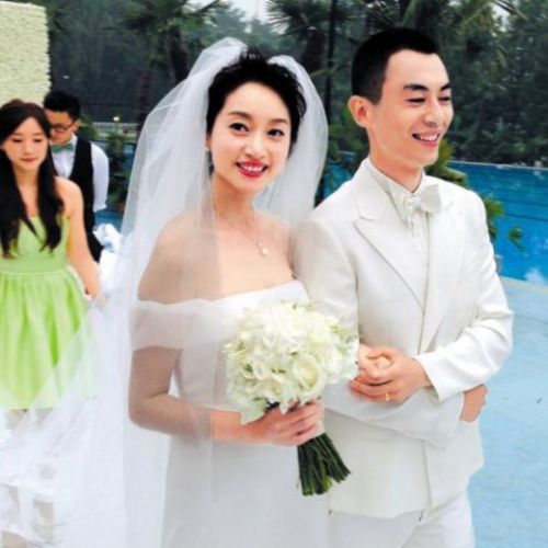 知情人士透露孙红雷与相恋多年高音歌手女友低调大婚