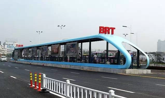 哈尔滨或将建轻轨 公交候车长廊未来或有暖气