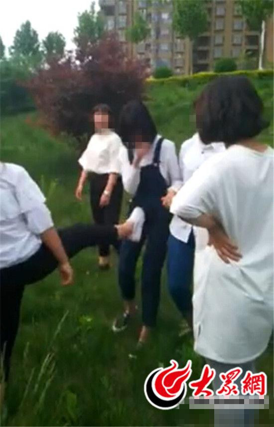 宾县三中女孩打架图片