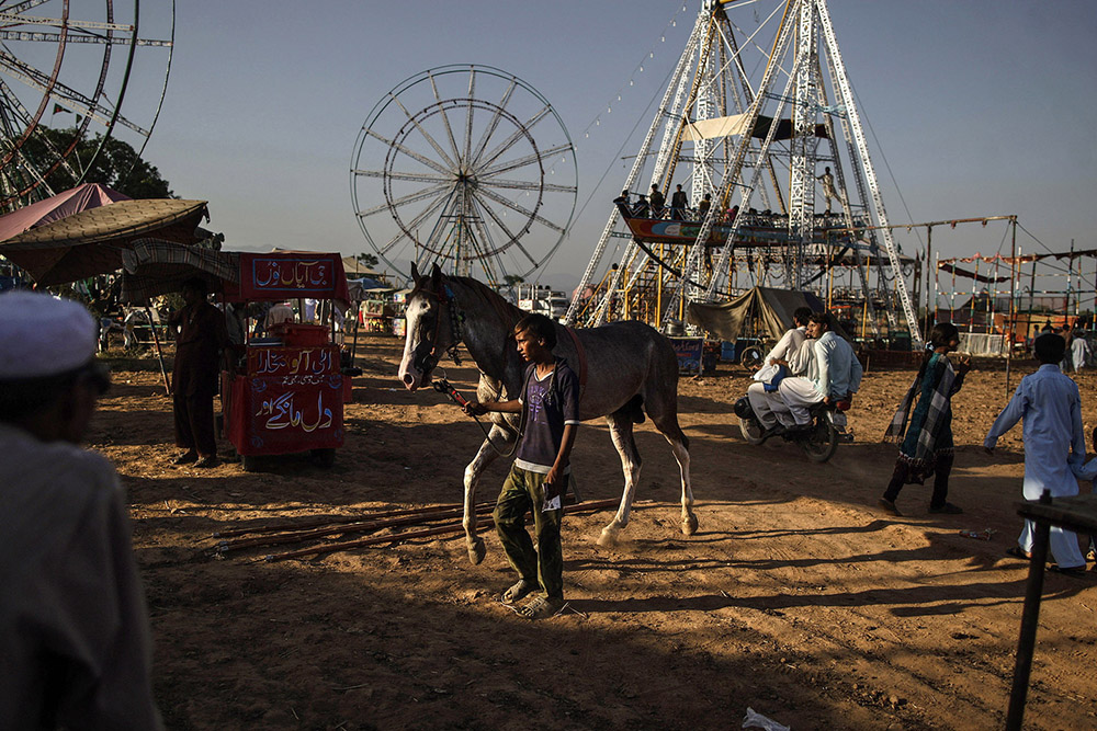 巴基斯坦平民窟里的"迪士尼乐园"--双鸭山新闻网