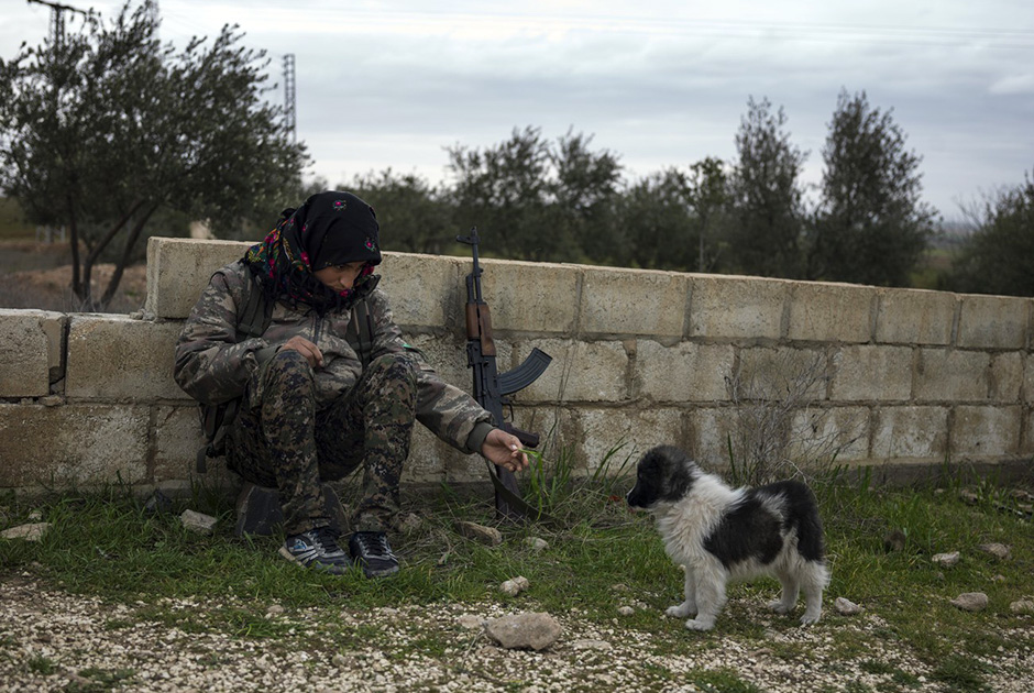 走近与isis作战的库尔德娘子军