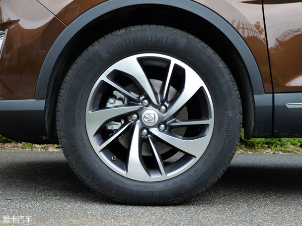 8l手动精英型 宝骏560购车手册