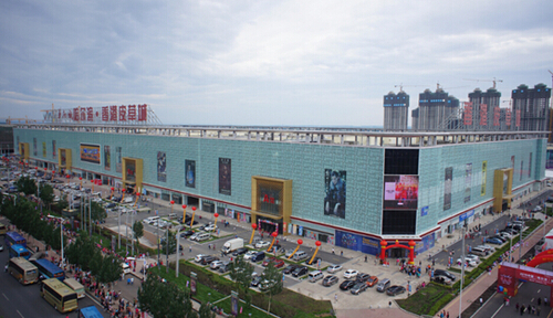 华南城哈市内最具条件的专业市场天然承接地