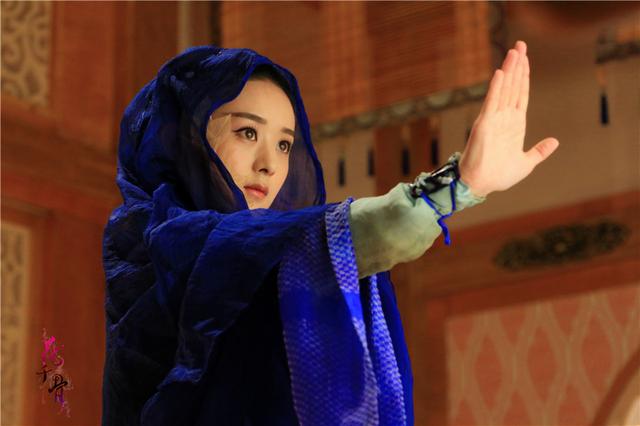 《花千骨》画骨夫妇相见 赵丽颖为师疗伤遇袭击