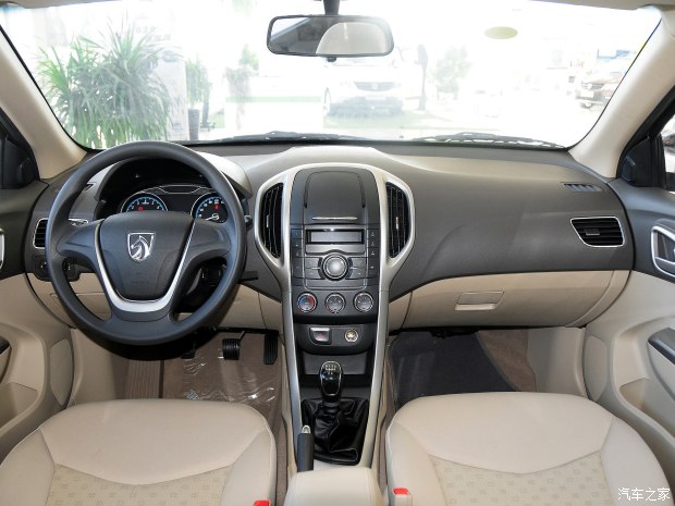 更具质感 宝骏新款630内饰官图发布