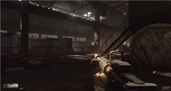 《逃离塔科夫》最新高清游戏截图 大兵哥探索废旧工厂!