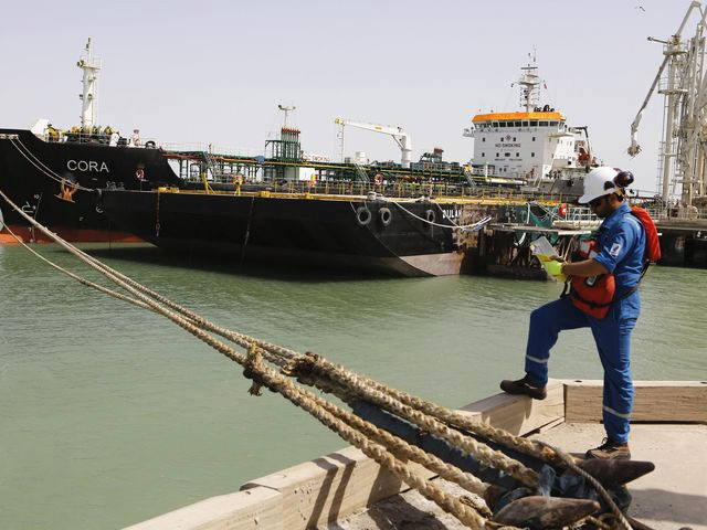 伊拉克南部乌姆盖斯尔港(图片来源:新华/美联)