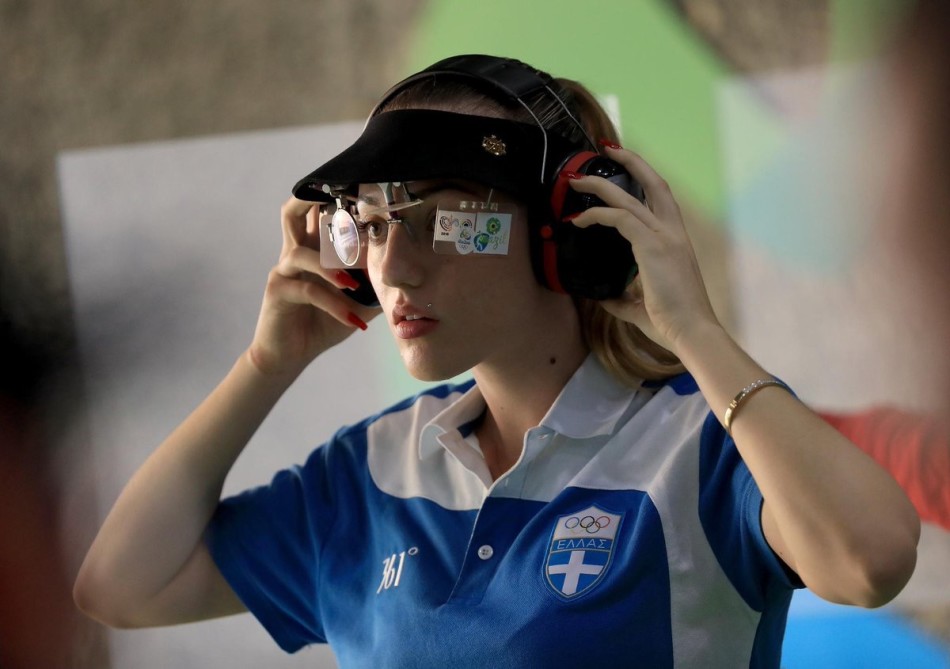 希腊美女枪手奥运夺冠 身材高挑气质出众