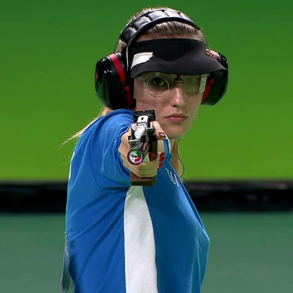 希腊美女枪手奥运夺冠 身材高挑气质出众