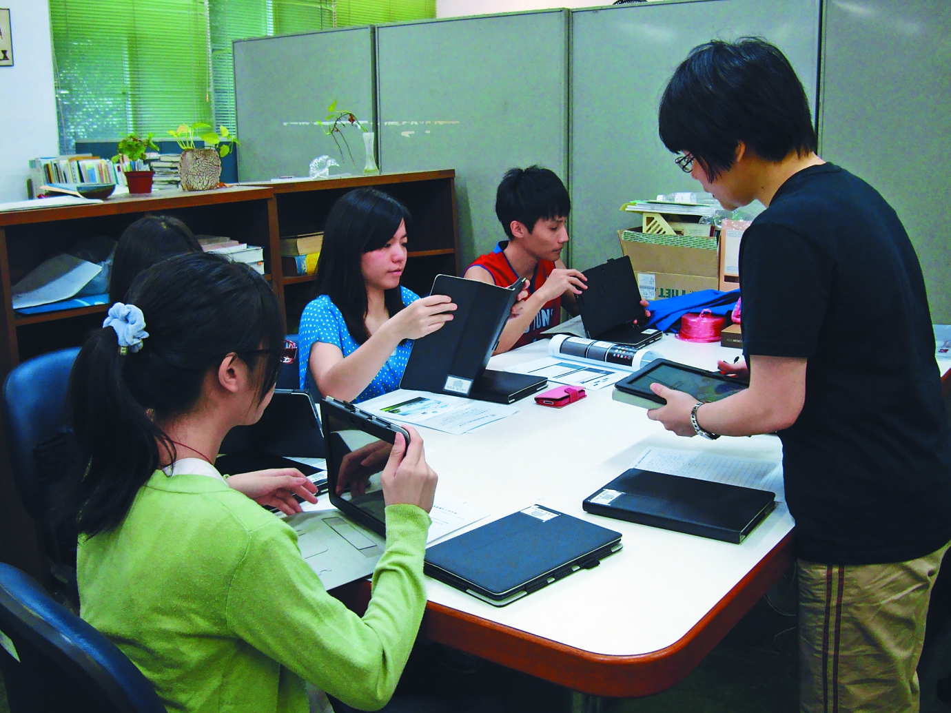 掌中方寸之地浩瀚海洋阅读 互联网+阅读 线上