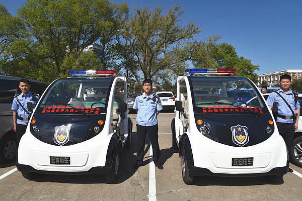 警用电动巡逻车服务群众零距离