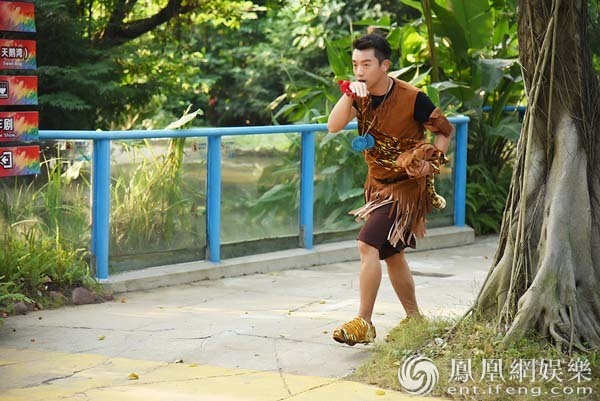 王祖蓝《兽人族》施展五官绝技 郑恺惨遭团灭