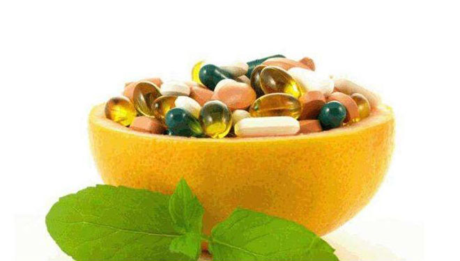 其果肉中含有呋喃香豆素类化合物,该物质主要局限于小肠与药物发生