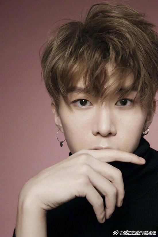 范冰冰弟弟开微博首先关注范冰冰李晨 两人未