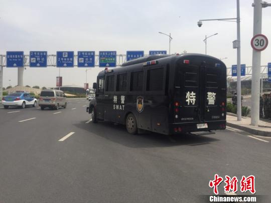 长沙至北京一航班因非法干扰备降郑州机场 人