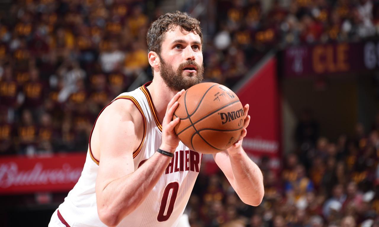 骑士4年1.2亿美元提前续约勒夫 将继续留守克城