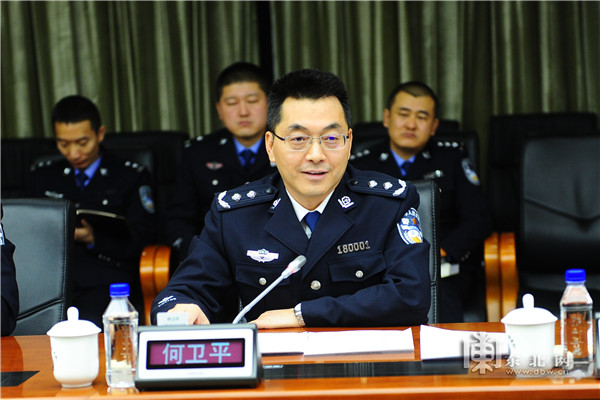 黑龙江出入境边防检查总站何卫平. 邱小平 摄