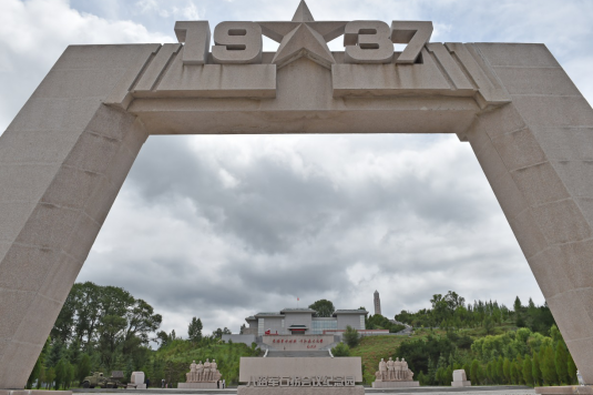 八路军石拐会议纪念园田米摄近日,"飞瞰中国"全国媒体无人机航拍大师