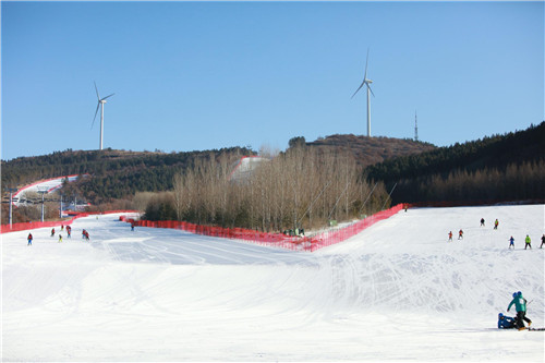 碾子山奥悦滑雪场图片