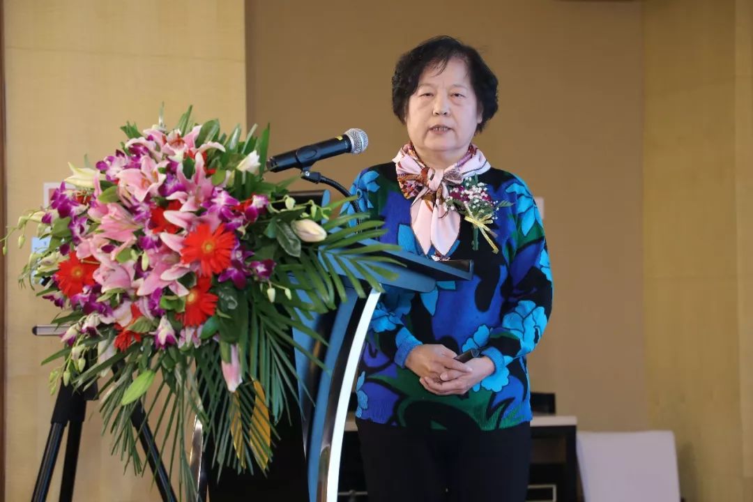 讲座主题《精准视觉清晰稳定centurion=art病例分享》△北京华德眼科