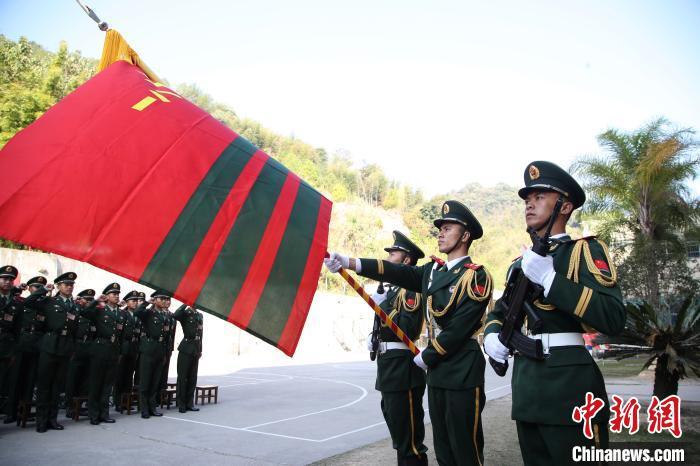 福建武警新兵举行2019年度新兵授衔仪式