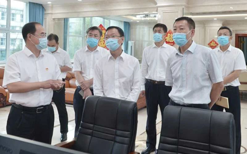 张巍在鸡西市调研时强调加强对权力运行的制约和监督张常荣陪同调研