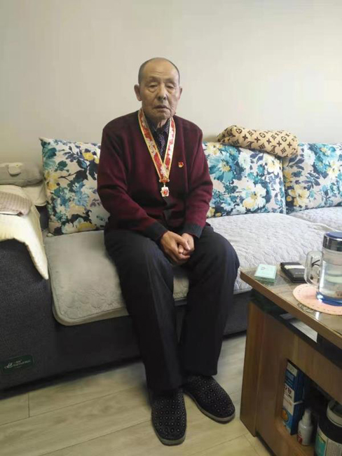 老照片里感受时代变迁——访鸡西矿业公司离休老干部穆长春-鸡西新闻