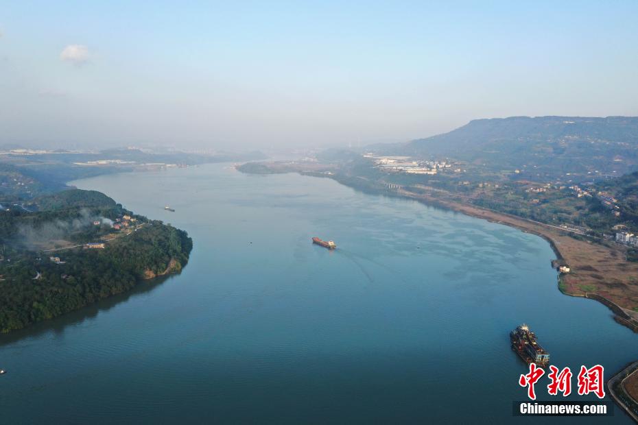 初冬时节三峡库区风景别有一番韵味