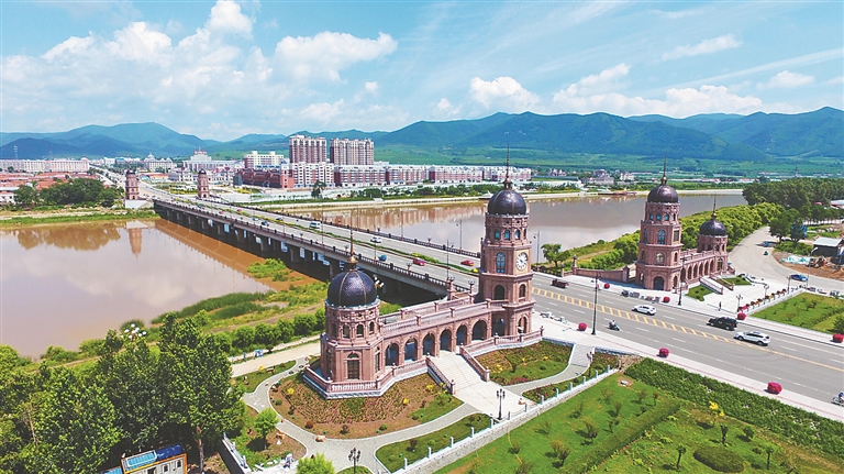 打造东宁虎豹秘境重现虎啸山林景象