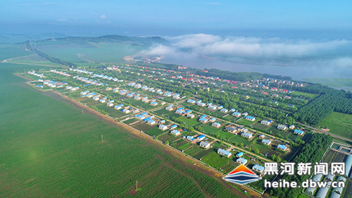 嫩江市前进镇繁荣村四个坚持推动乡村全面振兴