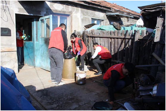 东宁市绥阳镇开展向阳而行重阳节爱心公益活动