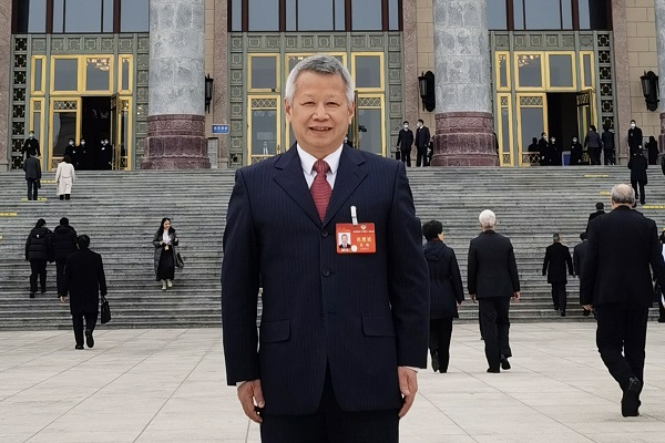 全国两会范峰运用科技手段提高工程建筑应对积雪灾害能力