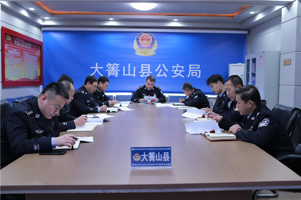 十里春风伊春市大箐山公安全力守护平安清明