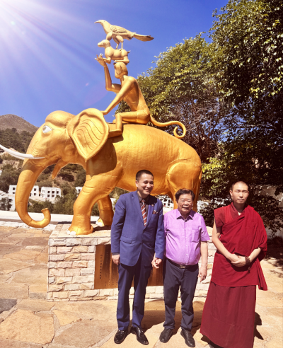 心若菩提吉祥三宝得大自在五当召的活佛称洞阔尔,200多年来,历代洞阔